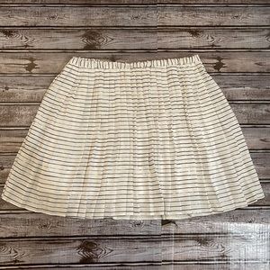 Banana Republic Pleated white & blck striped skirt